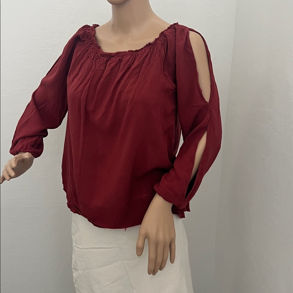Sanctuary Red Off-Shoulder Textured Fabric Blouse with Arm Slits - Size S